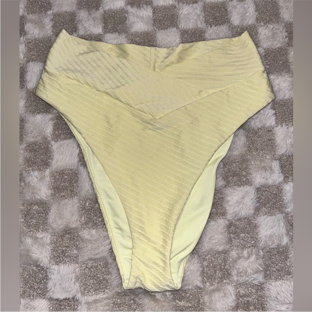 Aerie swim Light Yellow High-Waisted Bikini Bottom size Large